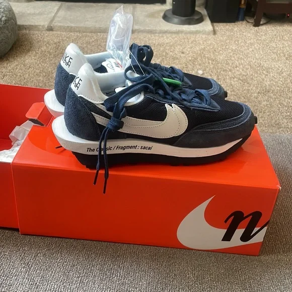 Nike Ldwaffle/Sf Size 8